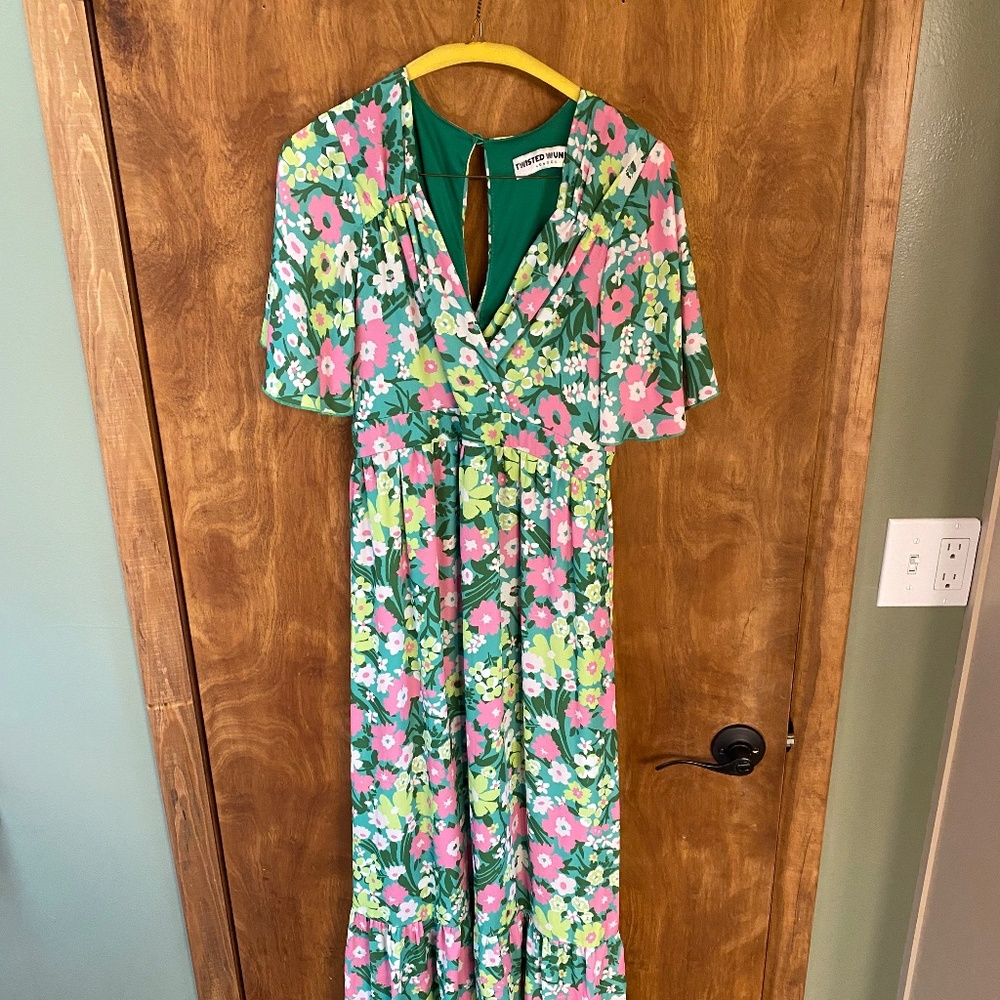 Twisted Wunder Floral Maternity Dress, worn once